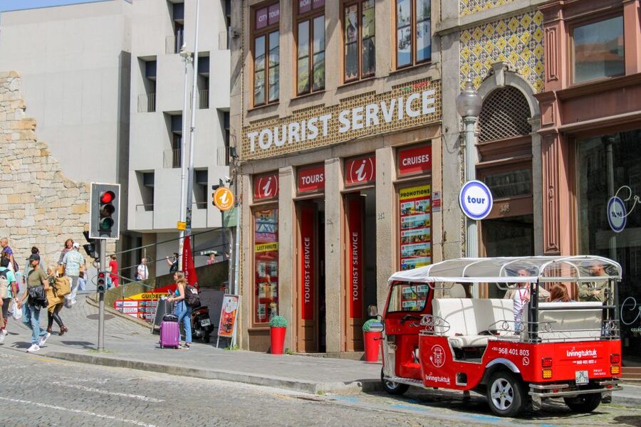 Porto: Tuk-Tuk Tour, Douro River Cruise, and Wine Tasting - Key takeaways before you go