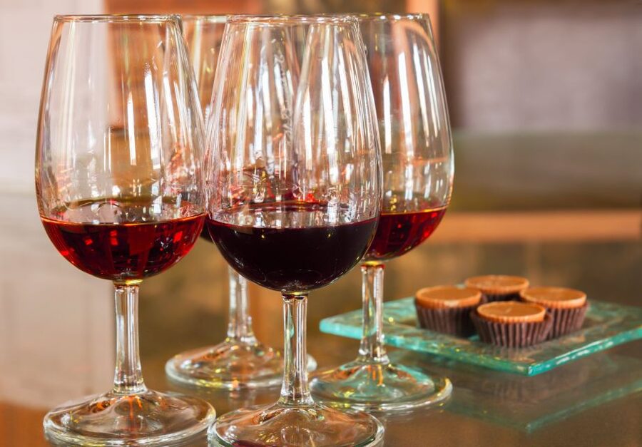 Porto: Tuk-Tuk Tour, Douro River Cruise, and Wine Tasting - Who should book this Porto combo, and who might skip it