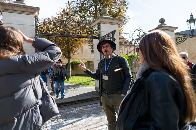 Prague: Castle Entry Ticket with Guide and River Cruise - Who should book this tour (and who should rethink it)
