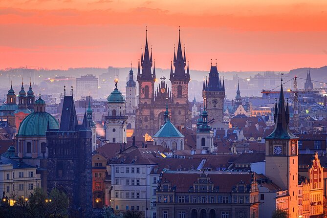 Prague DeLuxe Tour: Views, Hidden Gems, Tastings & River Cruise - Hradčany: Castle Town Streets, Panoramic Pauses, and a Beer or Wine Break