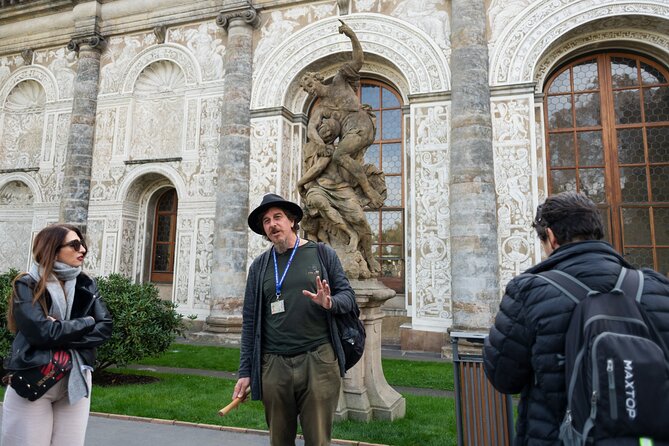 Prague Half Day City Tour Including Vltava River Cruise - Old Town Square to Old Town Square: the cleanest kind of half-day plan