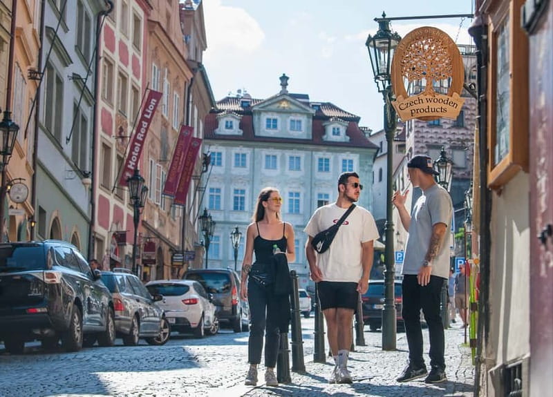 Prague: Old Town, Prague Castle & River Cruise Day Tour - Key Things To Know Before You Go