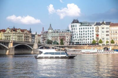 Prague: Private River Cruise with Unlimited Beer or Prosecco - Getting Onboard at Výtoň: The Only Logistics You Need to Handle