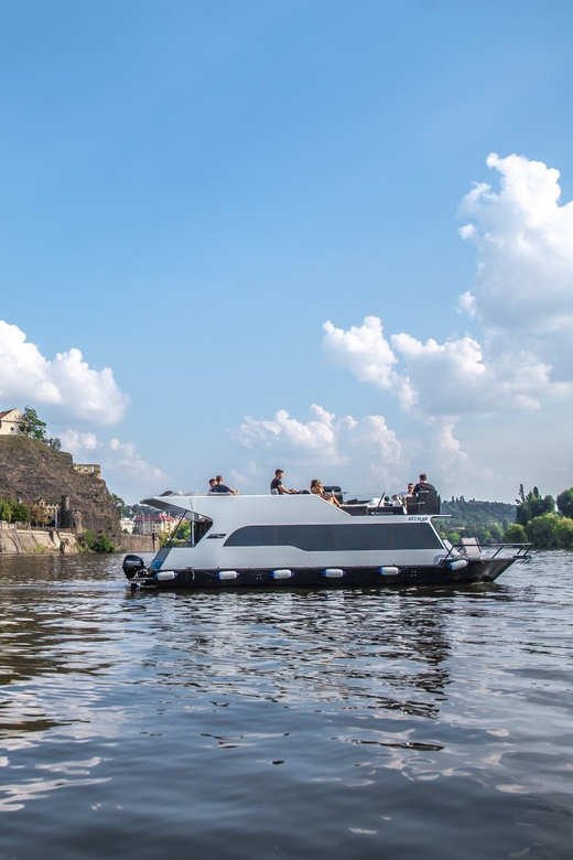 Prague: Private River Cruise with Unlimited Beer or Prosecco - The Landmarks You’ll See From the Water (and Why These Angles Matter)