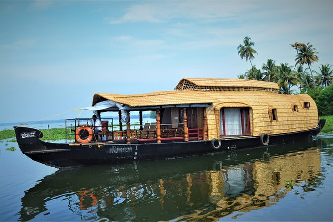 Private Alleppey Backwater Houseboat DayTour with Taxi from Kochi - Key highlights at a glance