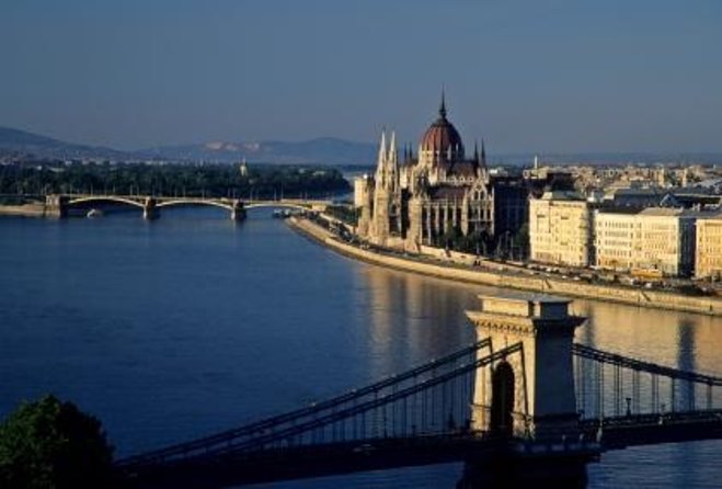 Private Danube Sightseeing Cruise in Budapest - Key things that make this Budapest Danube cruise work