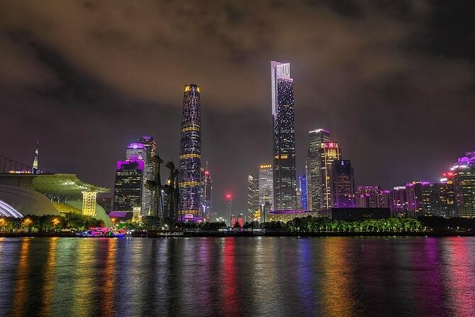 Private Guangzhou Night Tour Pearl River Cruise & Dim-Sum Dinner - Why this Guangzhou night route feels easier than DIY