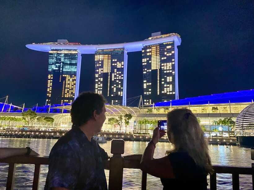 Private Tour sightseeing Marina Bay Sands+River Cruise(Max6) - Gardens by the Bay Supertree Night Show: Easy, Built for Couples and Families