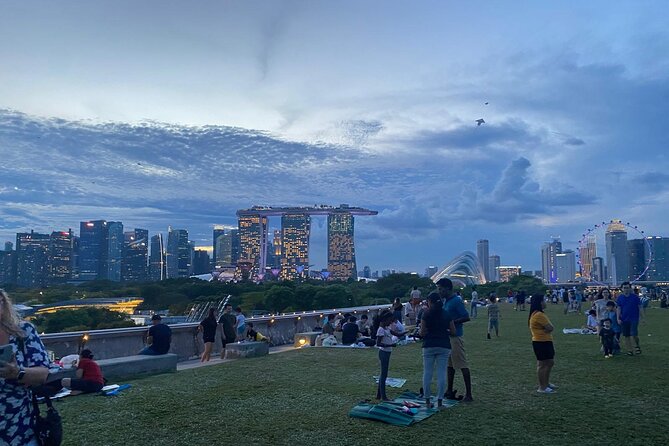 Private Tour Singapore Nighttime sightseeing + River Cruise(Max6) - The Singapore River Cruise: skyline views from the water (45 minutes)