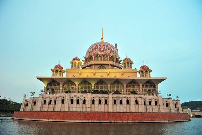 Putrajaya Half Day Tour with Pink Mosque & River Cruise(SIC) - When the day feels long: timing, waiting, and shared pacing