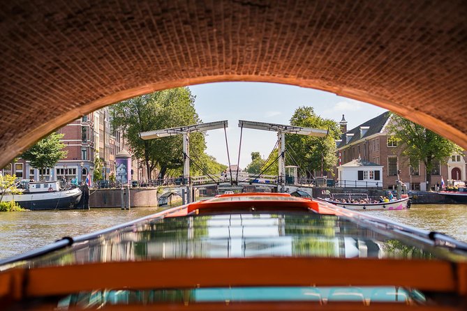 Ripley's Believe It or Not Amsterdam & 1-Hour Canal Cruise - What you’ll see along the way: Dam Square, Westerkerk, Magere Brug
