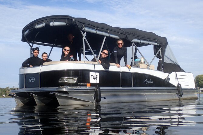 River Cruise Tour with Manatee Viewing - Small-group service: why the size matters on a wildlife boat