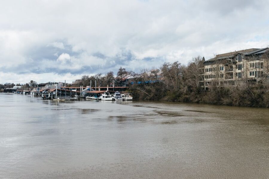 Sacramento: City Cruises River Cruise with History Guide - The Narration: How the Guide Turns Landmarks Into Stories