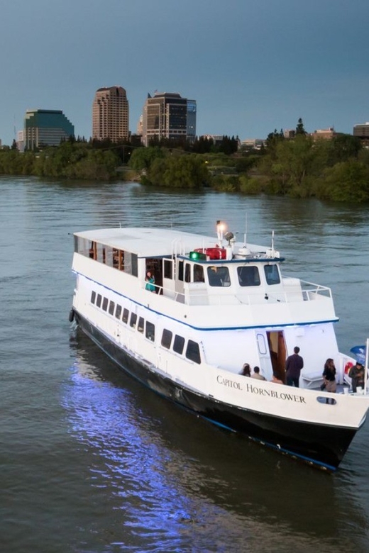 Sacramento: New Year's Eve River Cruise - Checking In at the L Street Dock (1207 Front Street)