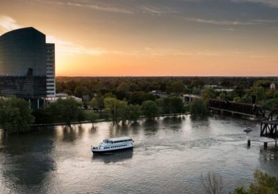 Sacramento: New Year's Eve River Cruise - Boarding at 1207 Front Street: How to Claim Your Spot