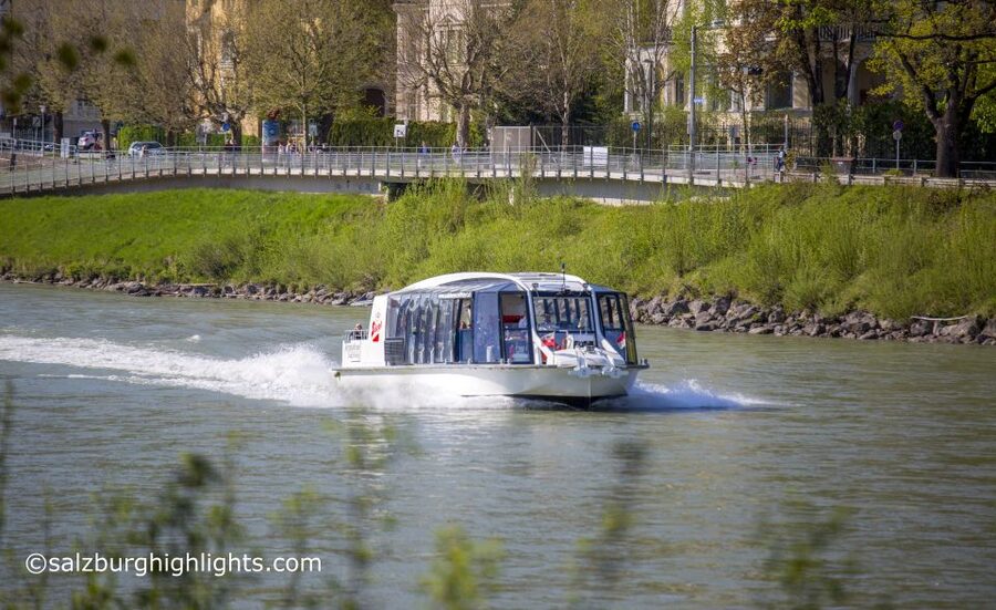 Salzburg: River Cruise, Dinner & Fortress Concert - Dinner at the Panorama Restaurant: Classic vs VIP menus