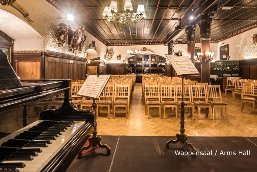 Salzburg: River Cruise, Dinner & Fortress Concert - What can throw off your evening: walking, timing, and heat
