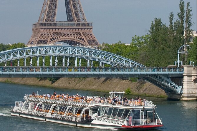 Seine River Cruise flexible ticket with Audio in Paris - 1 Hour - Picking a Seine River cruise that doesn’t hijack your schedule