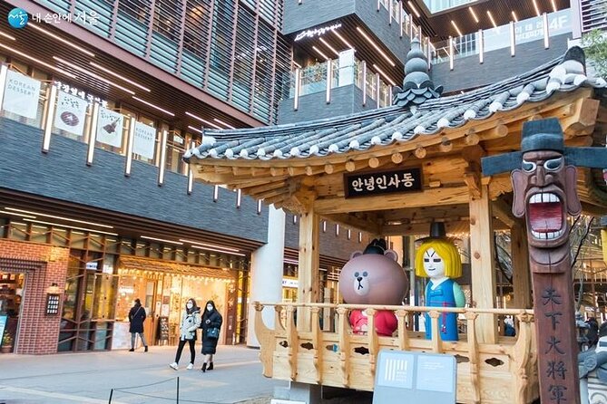 Seoul Private Tour: Palace, Bukchon, Insadong & Han River Cruise - Insadong: Hanjeongsik Lunch and Traditional Culture in the City Center