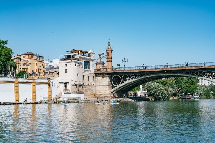Seville: 1-Hour Guadalquivir River Sightseeing Eco Cruise - Torre de Schindler and the Old-New Contrast You Can Actually See