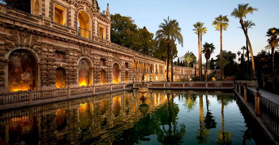 Seville: Cathedral & Alcázar Guided Tour with River Cruise - Seville Cathedral and Giralda: Why This Stop Is So Worth the Time