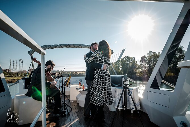 Seville: Guadalquivir River Cruise with Lunch or Dinner - A Lunch or Dinner Meal Cruise on the Guadalquivir
