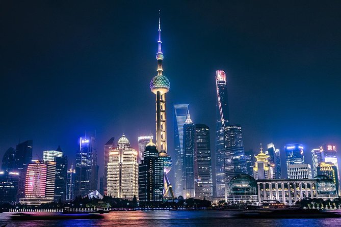 Shanghai Authentic Dinner and Night River Cruise with Rooftop Bar Hopping Option - Dinner in a Local Restaurant: Soup Dumplings and Real Choices