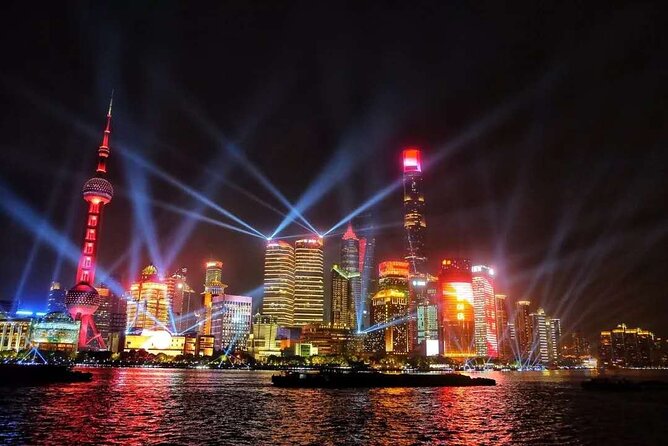 Shanghai Authentic Dinner and Night River Cruise with Rooftop Bar Hopping Option - Getting Picked Up in Downtown Shanghai (and Why It Matters)