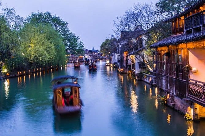 Shanghai by Night with Fine Local Dinner and VIP River Cruise Experiences - Should You Book Shanghai by Night with Fine Local Dinner and VIP Cruise?