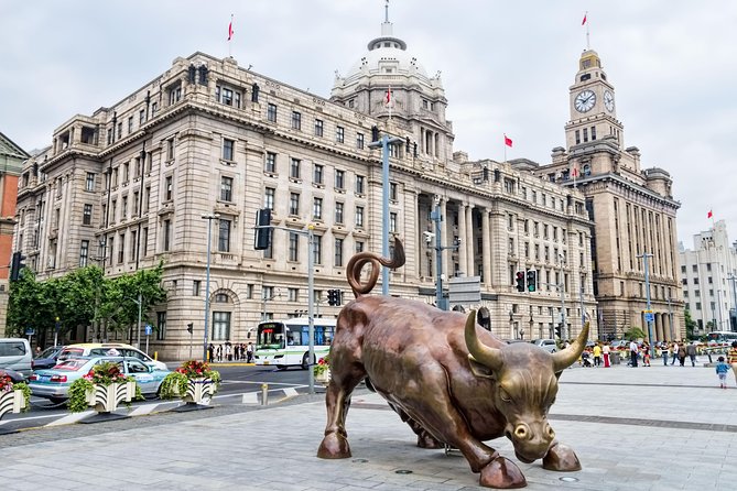 Shanghai Evening Tour: Huangpu River Cruise and Street Food - Upgrades and options: when VIP seats and private car make sense