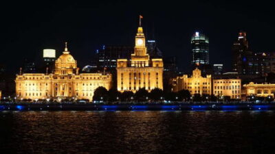 Shanghai Evening Tour: VIP Huangpu River Cruise&City lights - The VIP Huangpu River cruise: what VIP actually changes