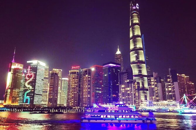 Shanghai Night River Cruise Tour with Xinjiang Style Dining Experience - Xinjiang Halal Dinner in Pudong: Dapanji, Kebabs, and Naan