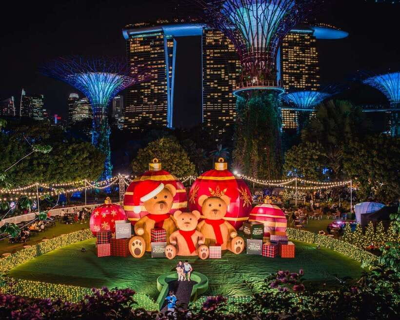 Singapore: River Cruise and Merlion Park Guided Tour - Supertree Grove at Gardens by the Bay: Garden Rhapsody’s Main Event