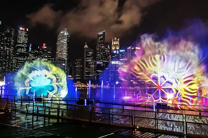 Singapore River Cruise, Night Garden Rhapsody and Spectra Tour - Getting your bearings: Merlion Park at sunset