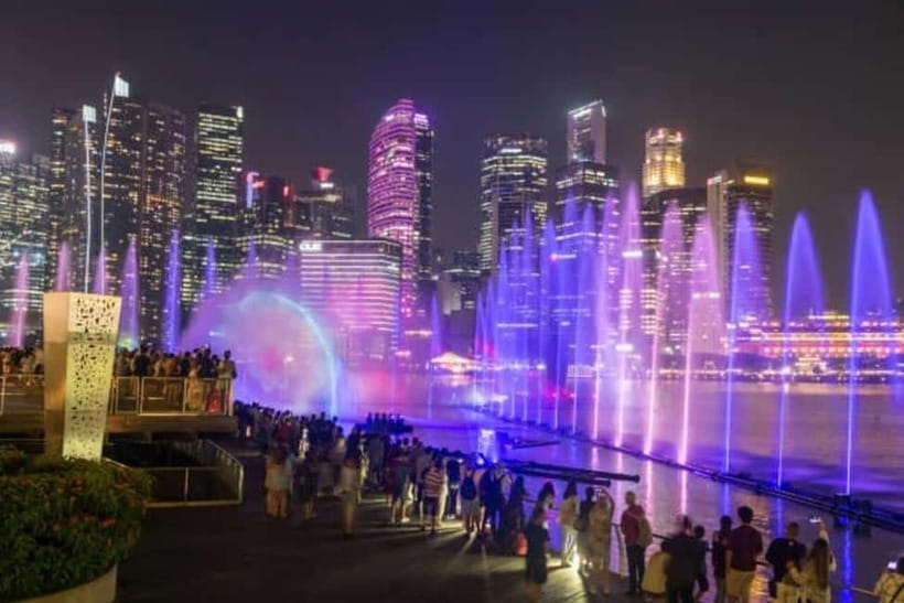 Singapore River Cruise, Spectra & Garden Rhapsody Light Show - A smooth 4-hour night loop: pickup, river views, and two major shows