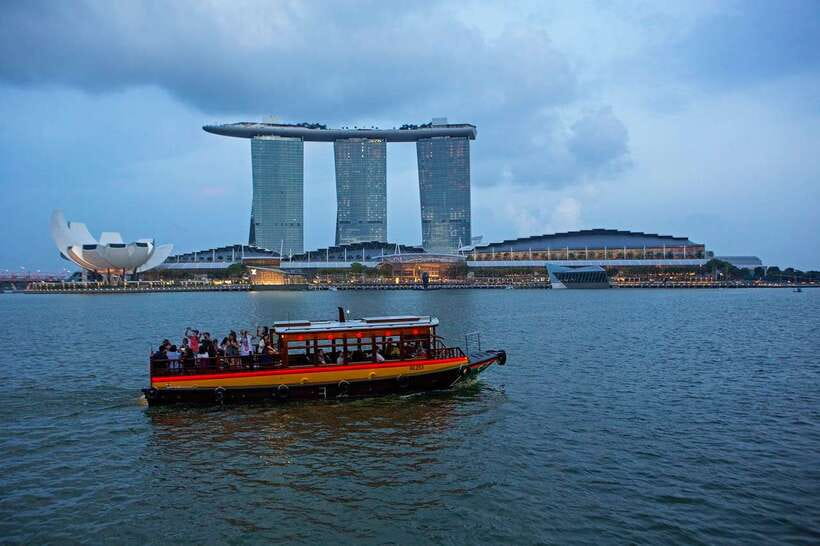 Singapore: Singapore River Cruise - Iconic bridges: Cavenagh, Clemenceau, and Anderson