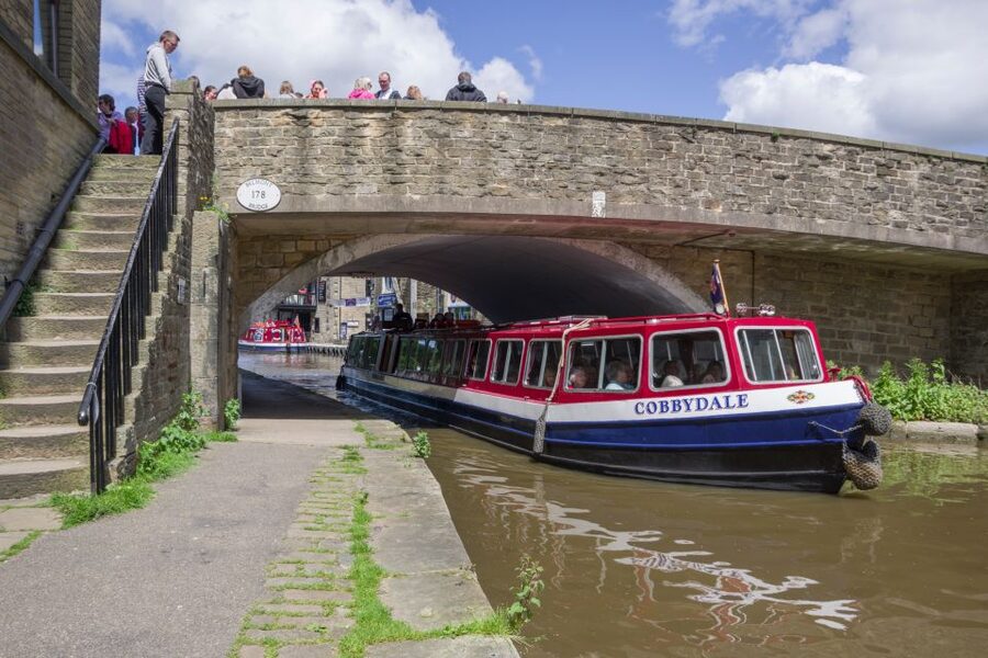 Skipton: 1-Hour Canal Cruise - Seats, onboard facilities, and how comfortable this really is