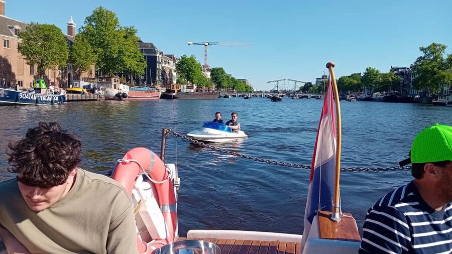 Smoke & Boat Amsterdam - The Official 420 Canal Cruise - The guide experience: English stories plus a laid-back captain