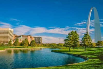 St Louis Premium Driving Tour With St Louis Arch & River Cruise - Gateway Arch National Park: Top Views and a Short Exhibit Walk