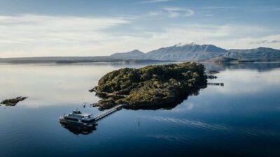 Strahan: Gordon River Cruise with Lunch & Sarah Island Walk - The quiet factor: electric motors and the Gordon River reflections