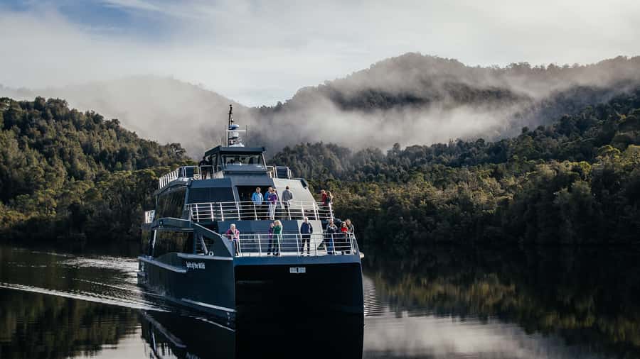 Strahan: Gordon River Cruise with Lunch & Sarah Island Walk - Comfort, clothing, and smooth logistics for a 6-hour day