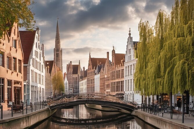 Stress-Free Bruges for Cruise Passengers with opt. Canal Cruise - The Belfry Reflection Stop: One of Bruges’ Most Photogenic Corners