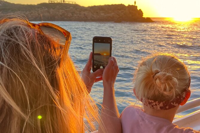 Sunset River Cruise in Kalbarri - Included drinks and the onboard bar: what you get for the price