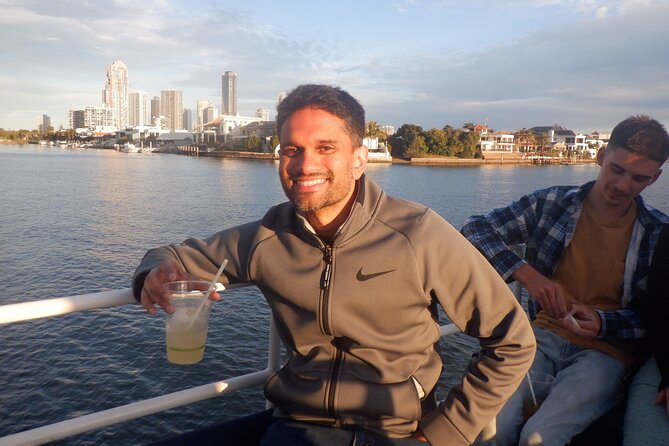 Surfers Paradise: Sightseeing Sunset River Cruise - Itinerary in Plain English: What Happens During the 45-Minute Blocks