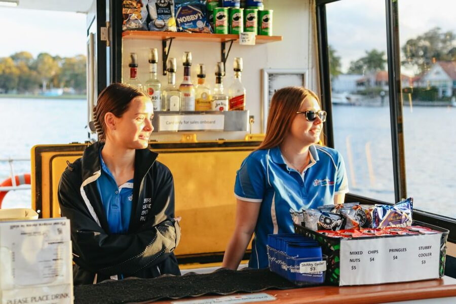 Surfers Paradise: Sightseeing Sunset River Cruise - Photo Tips for Getting the Best Sunset Shot