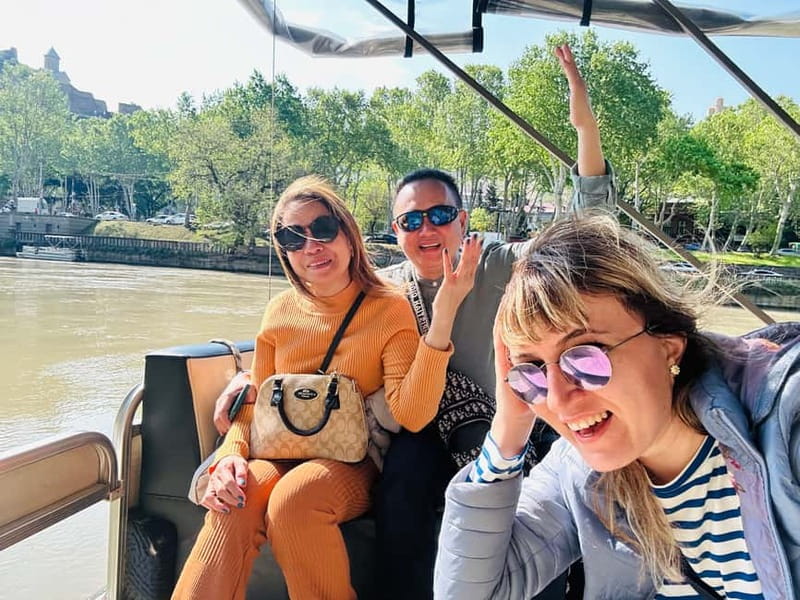 Tbilisi: River Sightseeing Boat Ride with Welcome Drink - Who This Tour Best Suits (and Who Might Skip It)