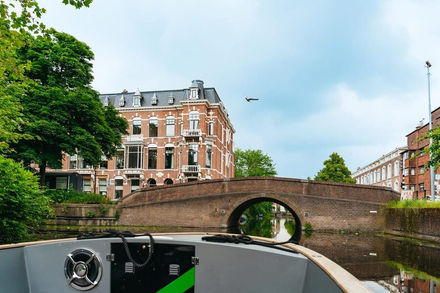 The Hague: Canal Cruise - Low Bridges and Comfort: What to Wear and What to Skip
