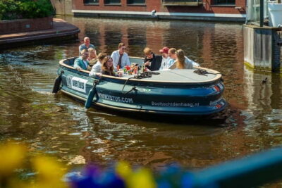 The Hague: Canal Cruise with music from local artists - Where you board at Prinsessepark (and why it matters)