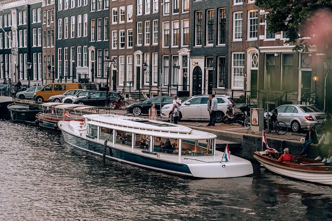The Ultimate Amsterdam Canal Cruise - 2hr - Small Group with Drinks & Snacks - The 2-hour route: main canals, Amstel, and Raamgracht views