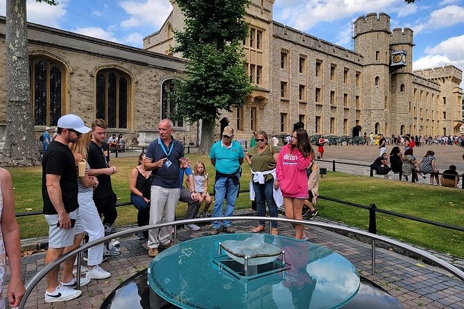 Tower of London: Guided Tour with Thames River Cruise - Comfort Tips That Save Your Day: Shoes, Stairs, and Headsets